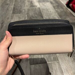 Kate Spade Black and Cream Wallet